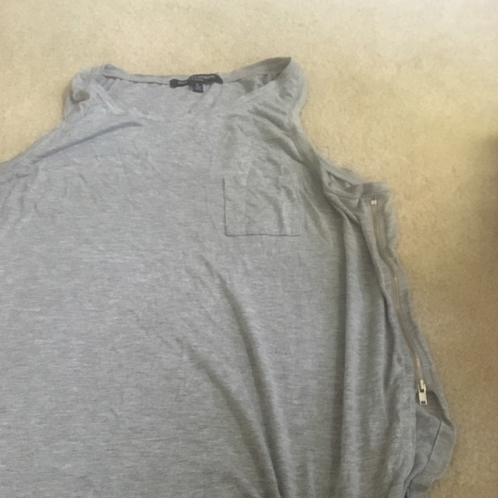 Grey pocket tank 👚